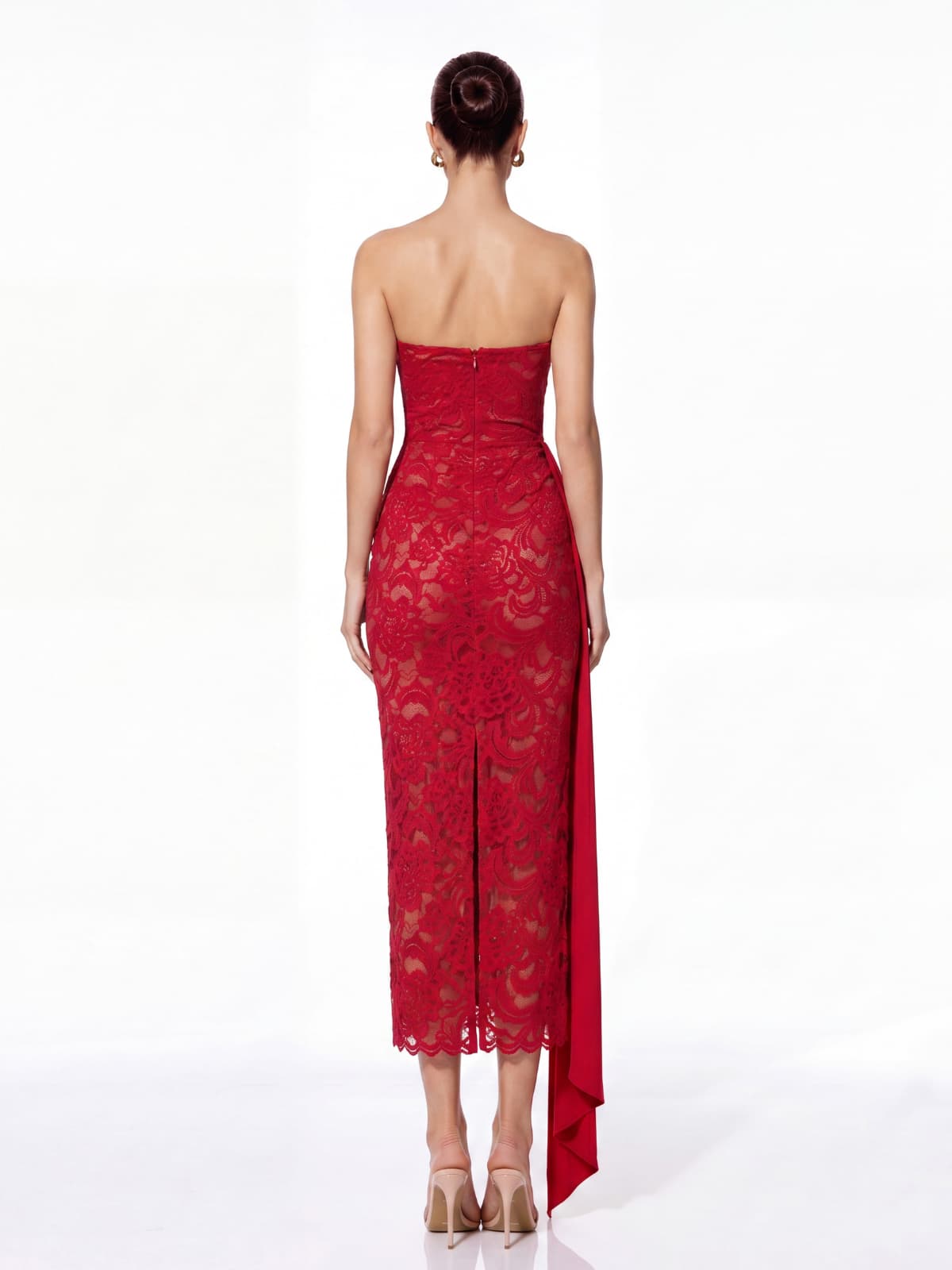 Roslen Strapless Lace Maxi Dress In Red