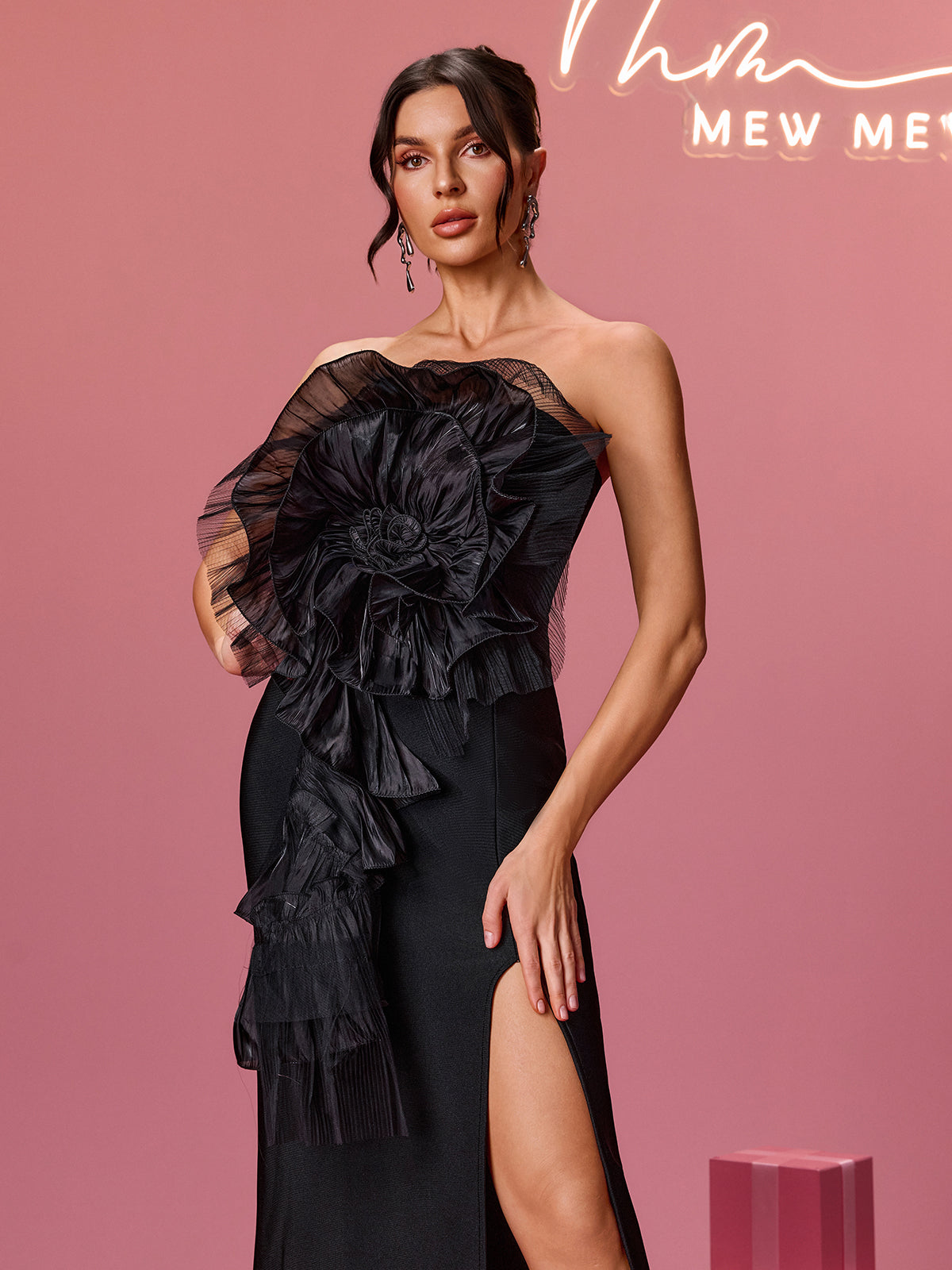 Alberich Strapless Flower Bandage Dress