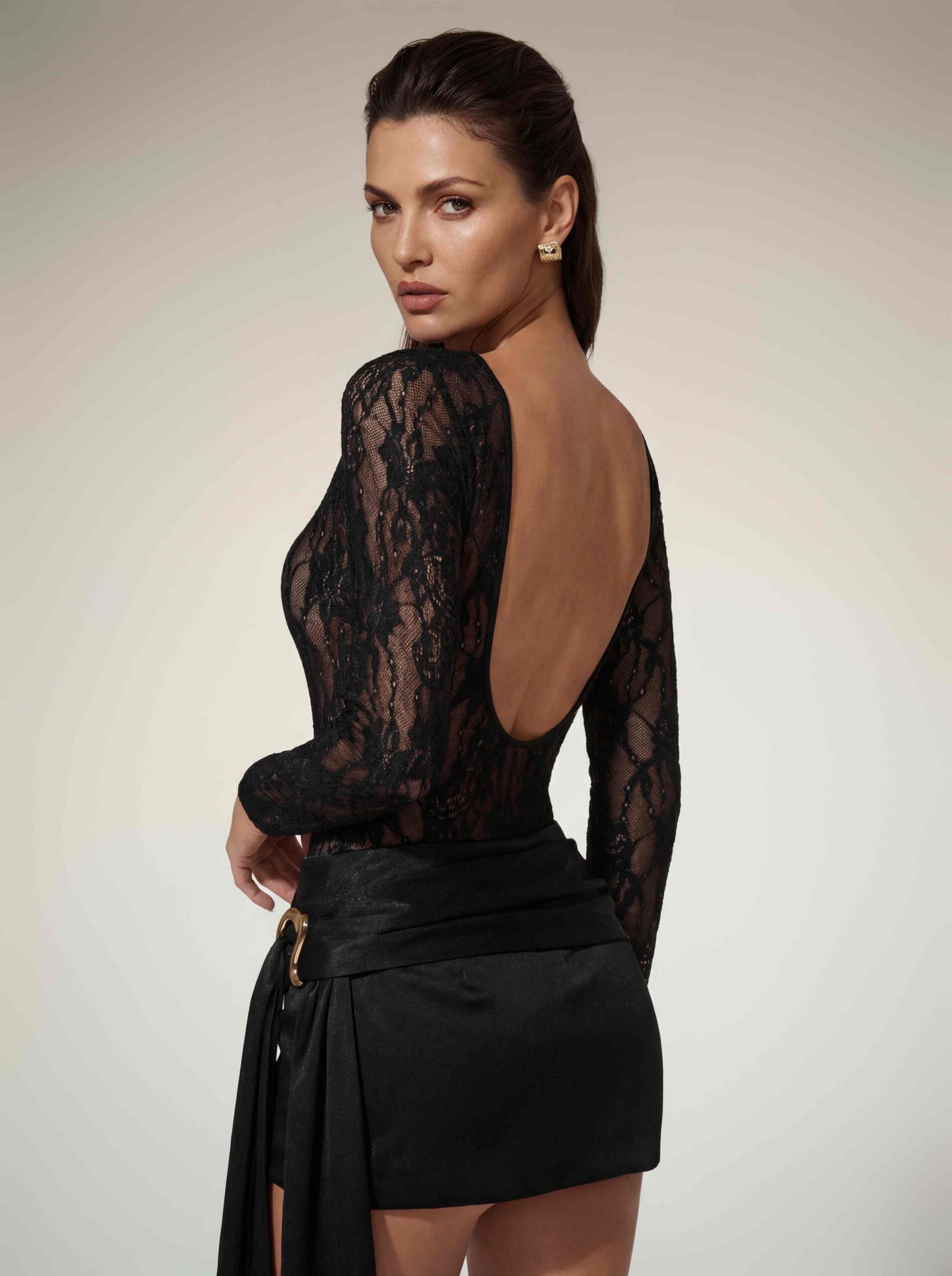 Alwilda Long Sleeve Lace Bodysuit