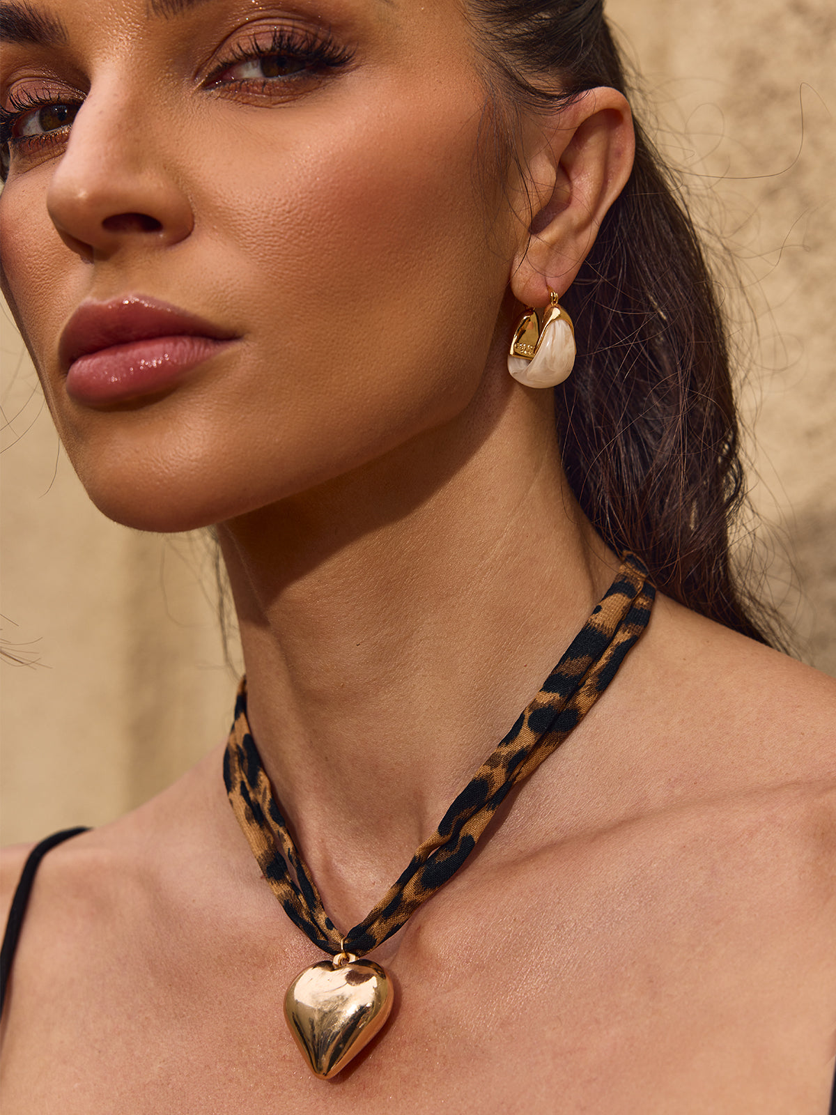 Chelsia U Shaped Resin Earrings