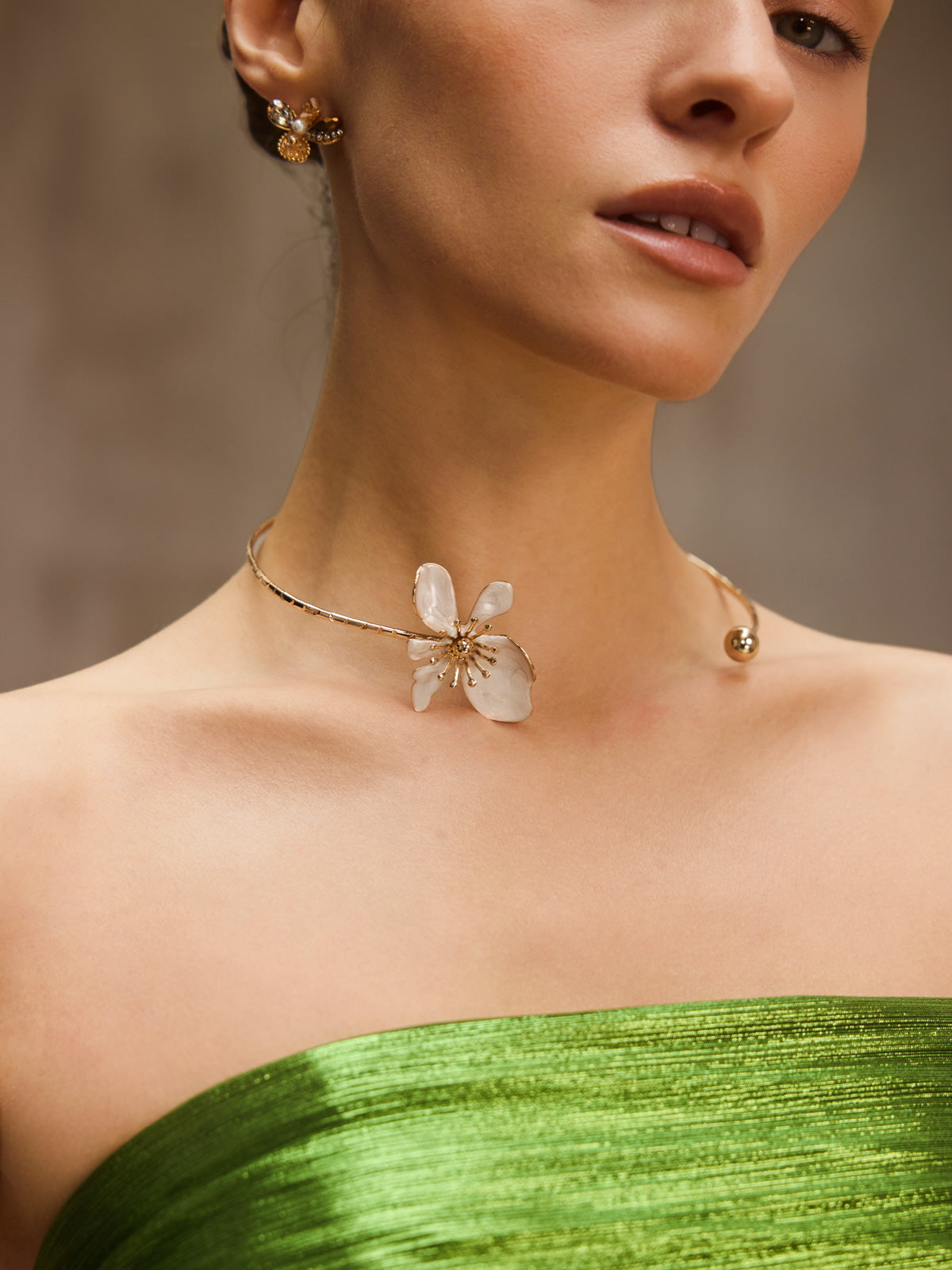 Durin Flower Torque Necklace