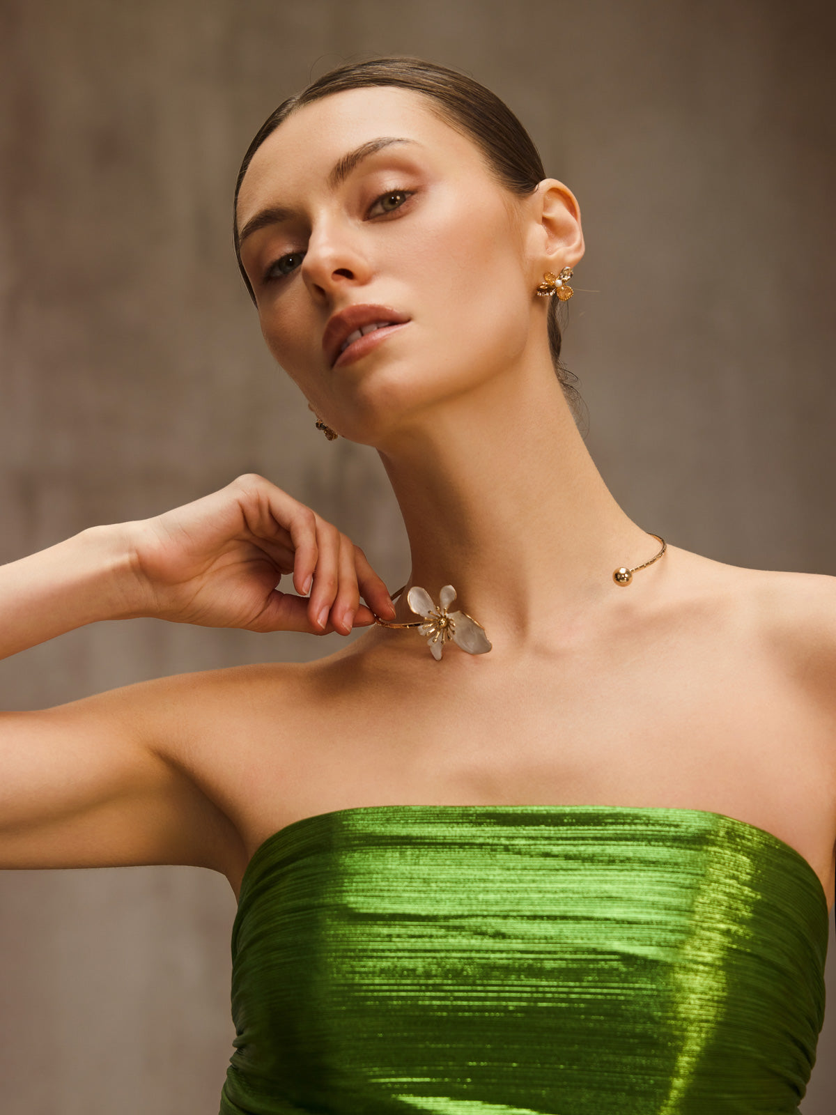 Durin Flower Torque Necklace