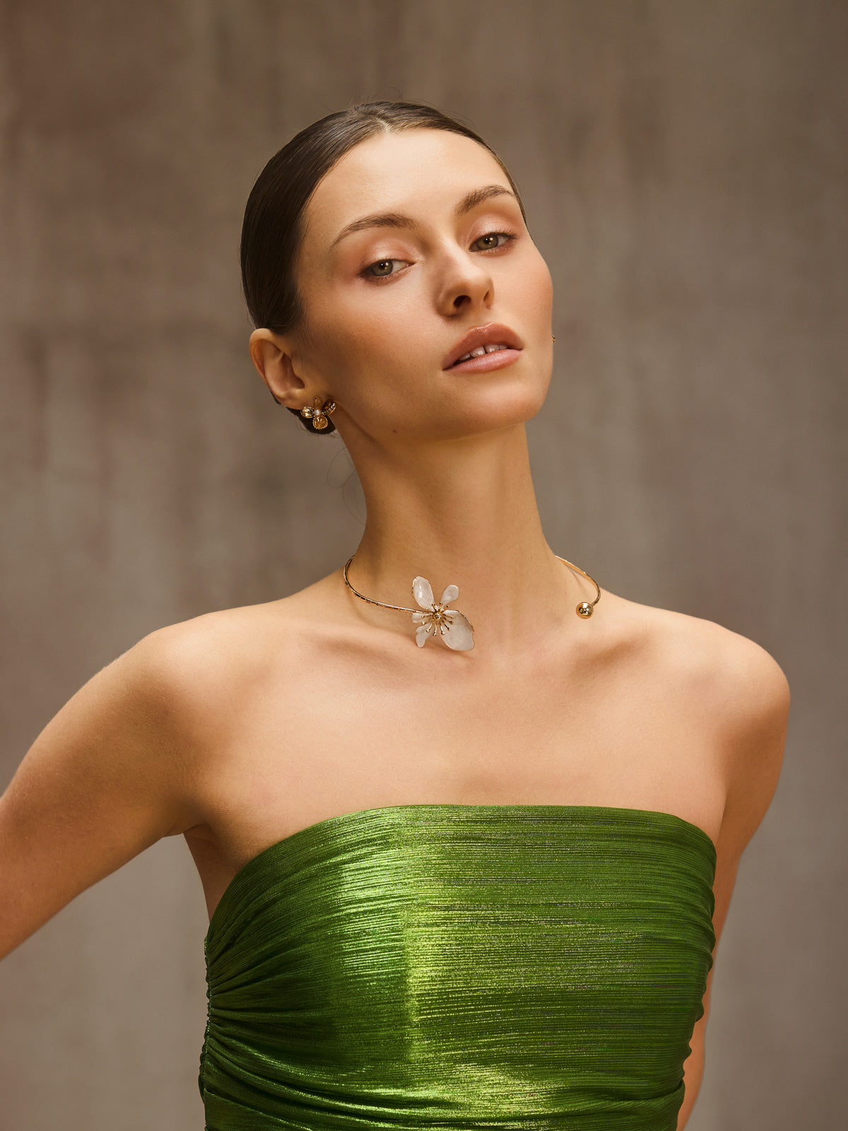 Durin Flower Torque Necklace