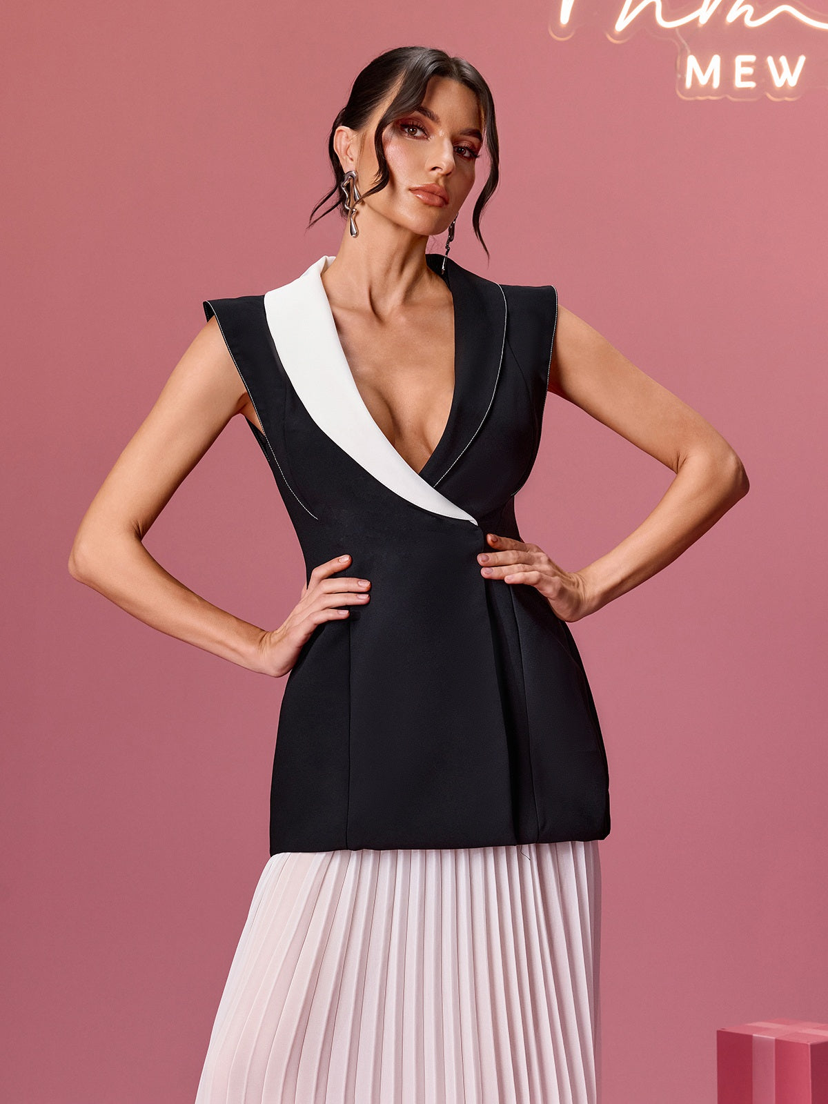 Entropyx Sleeveless Pleated Maxi Dress