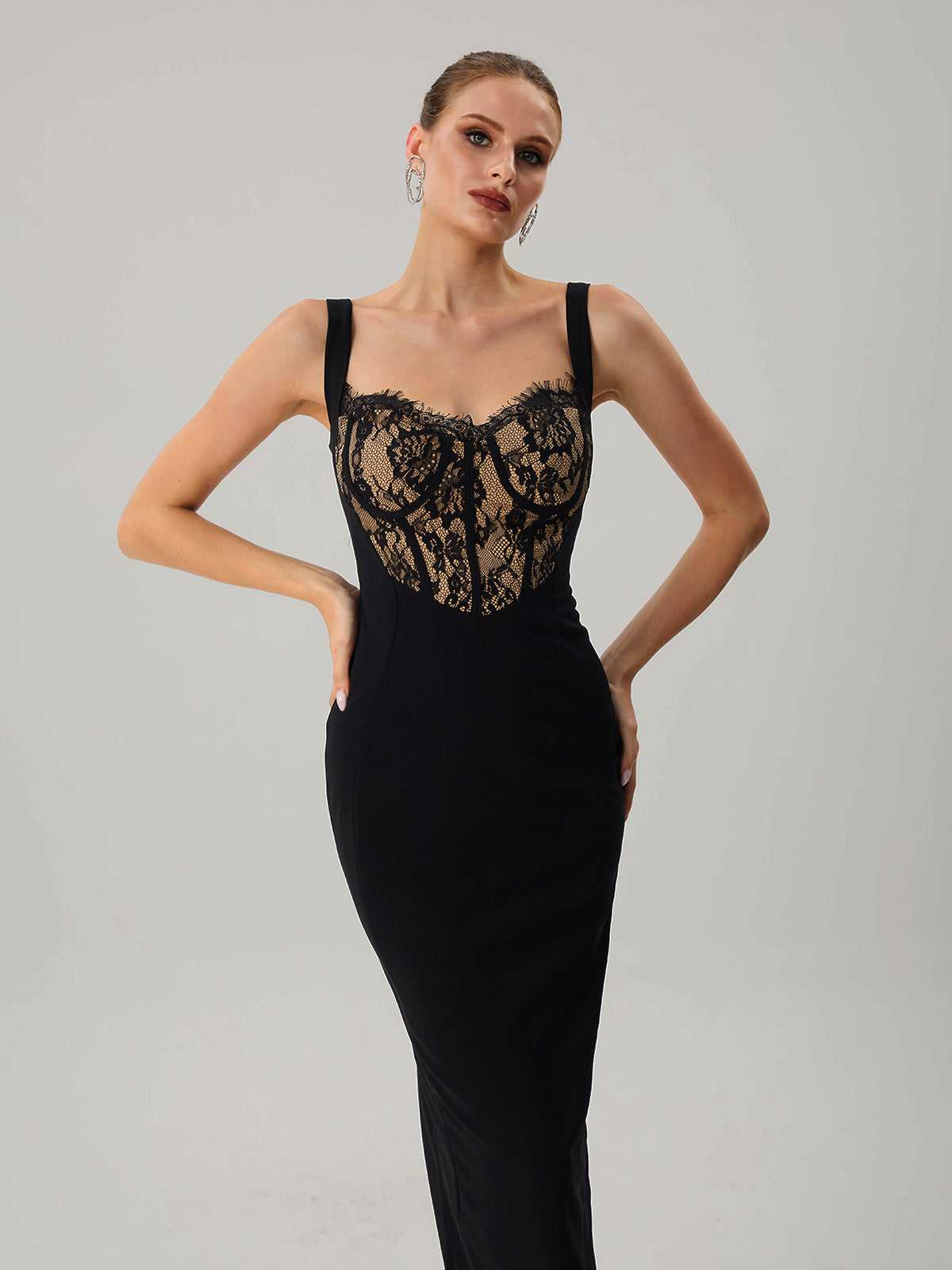 Faroald Sleeveless Lace Midi Dress
