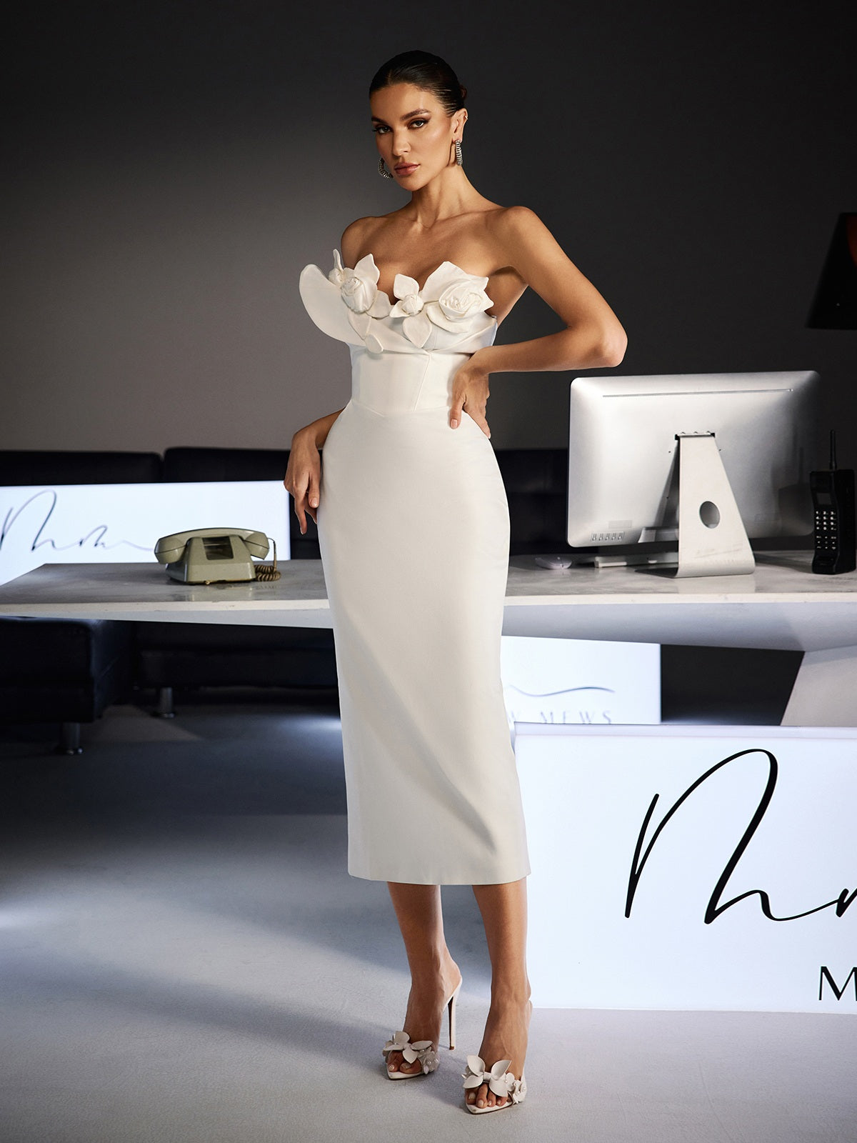 Feruza Strapless Flower Bodycon Midi Dress