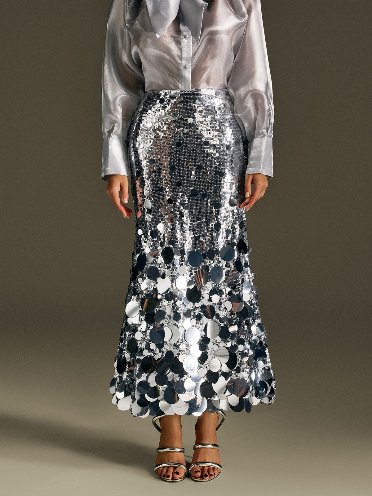 Glomara Round Sequin Skirt In Silver
