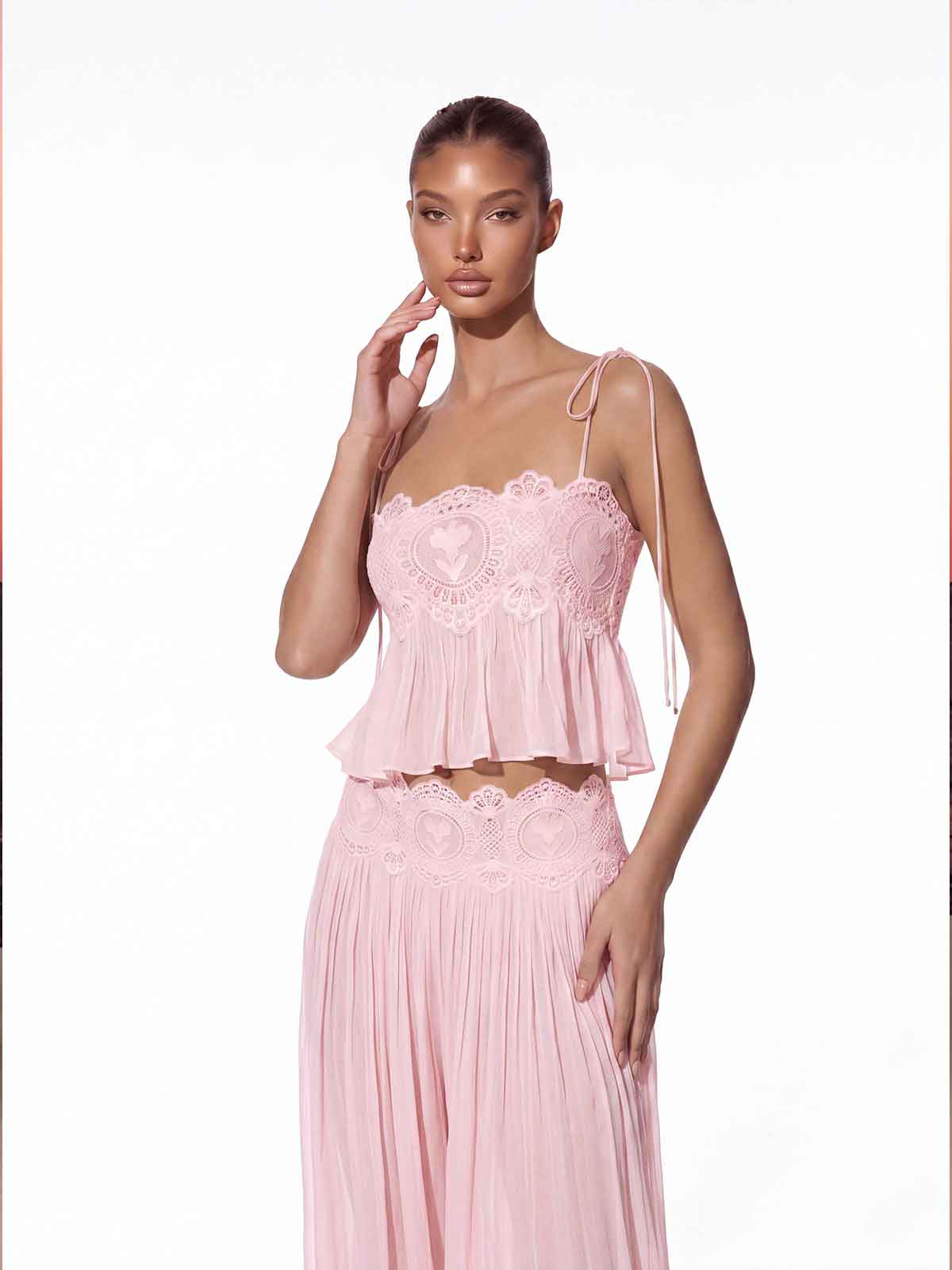 Hyquorin Spaghetti Pleated Pants Set In Pink