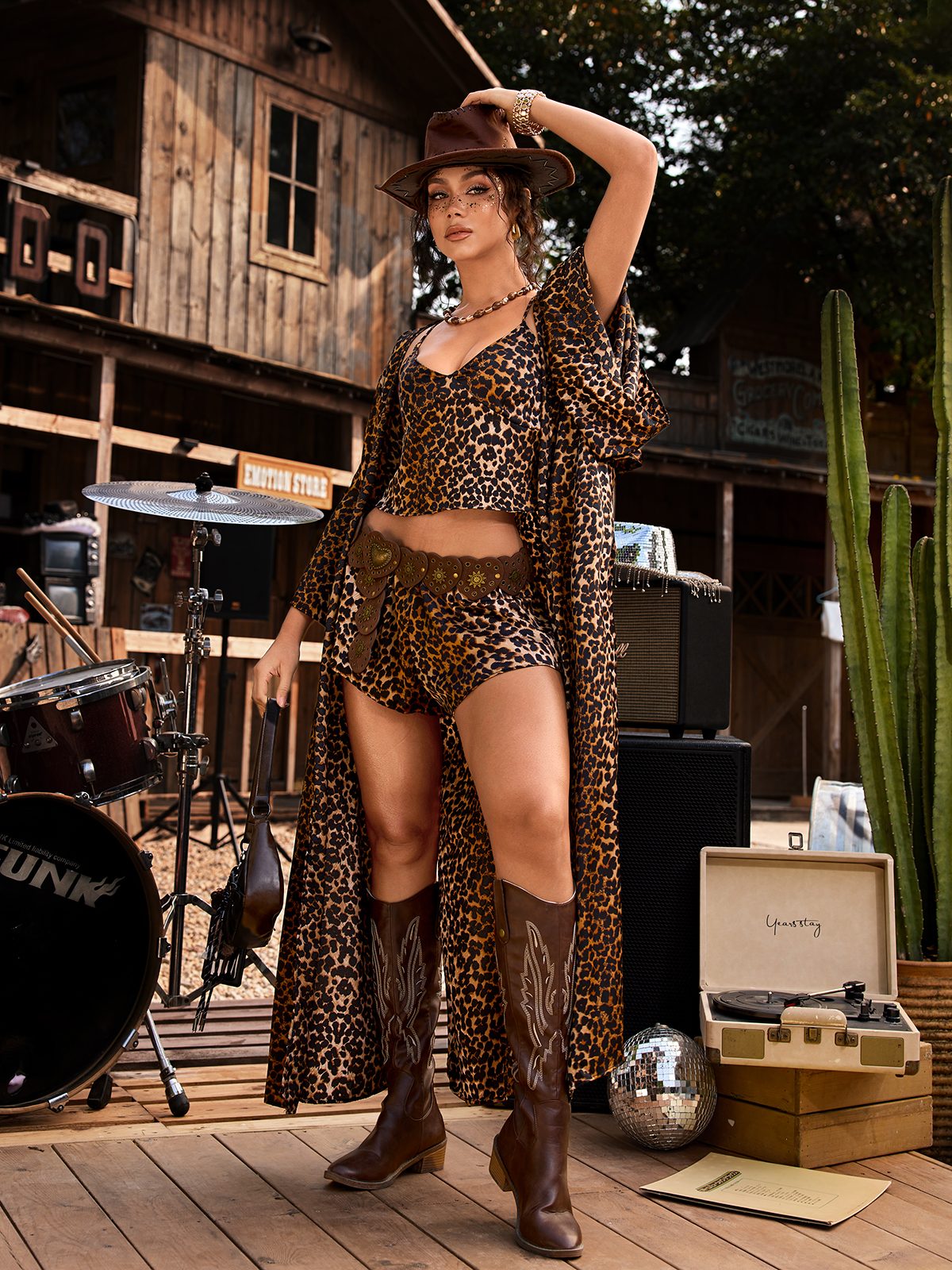 Ixelvon Spaghetti Leopard Romper Set