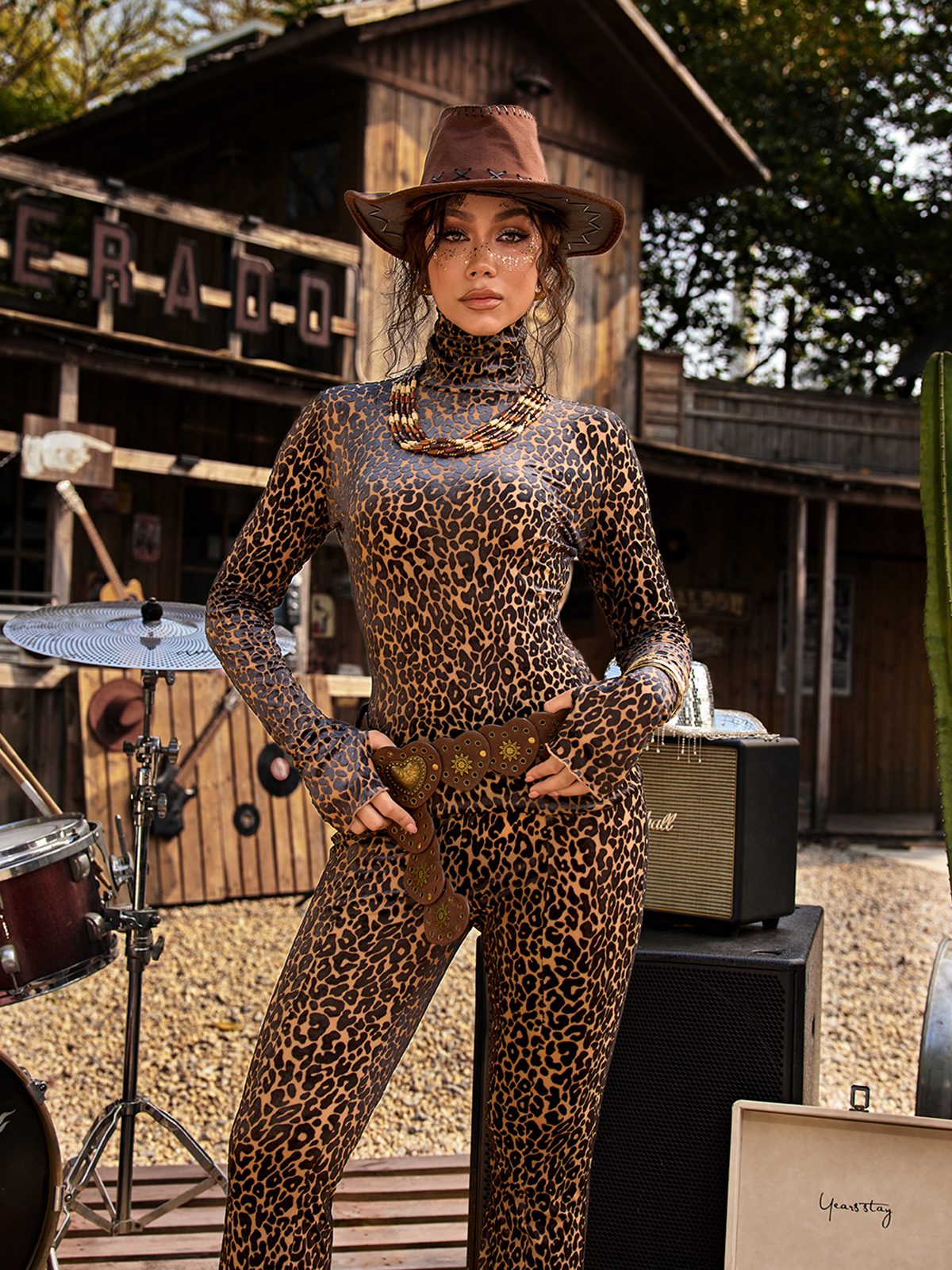 Javoryn High Neck Leopard Pants Set