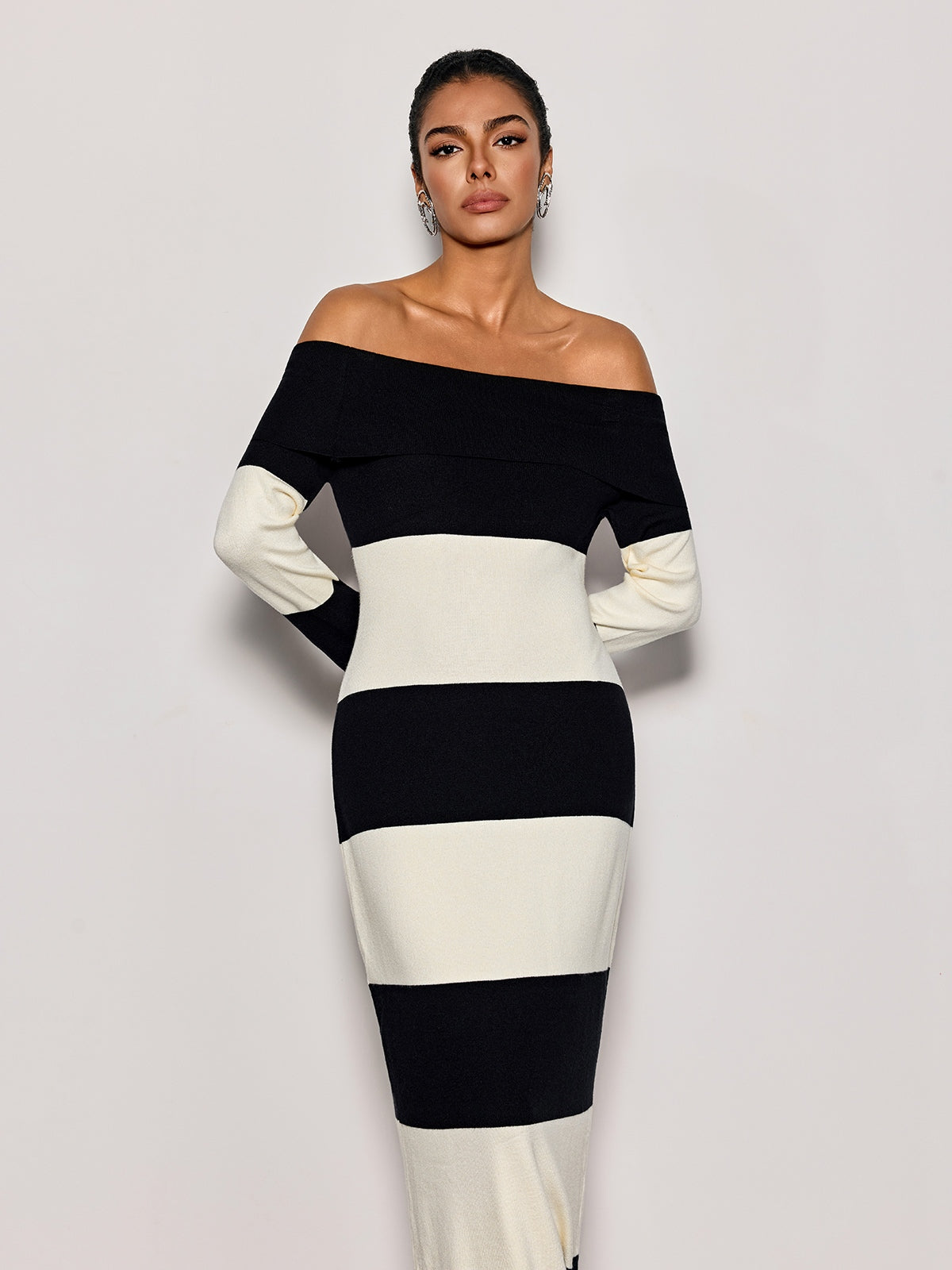 Katzent Off Shoulder Stripe Knit Maxi Dress