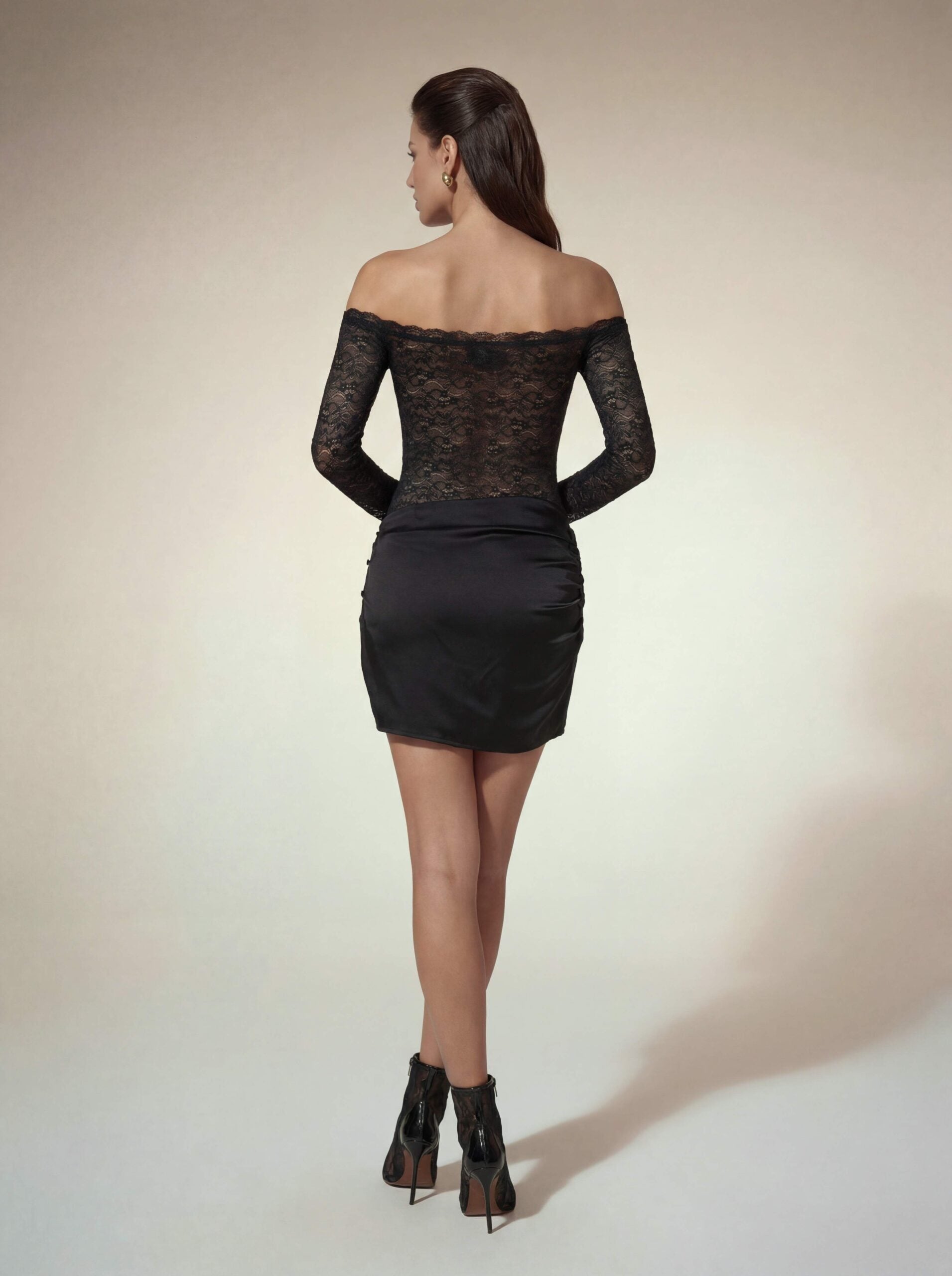 Kenvora Off Shoulder Lace Mini Dress