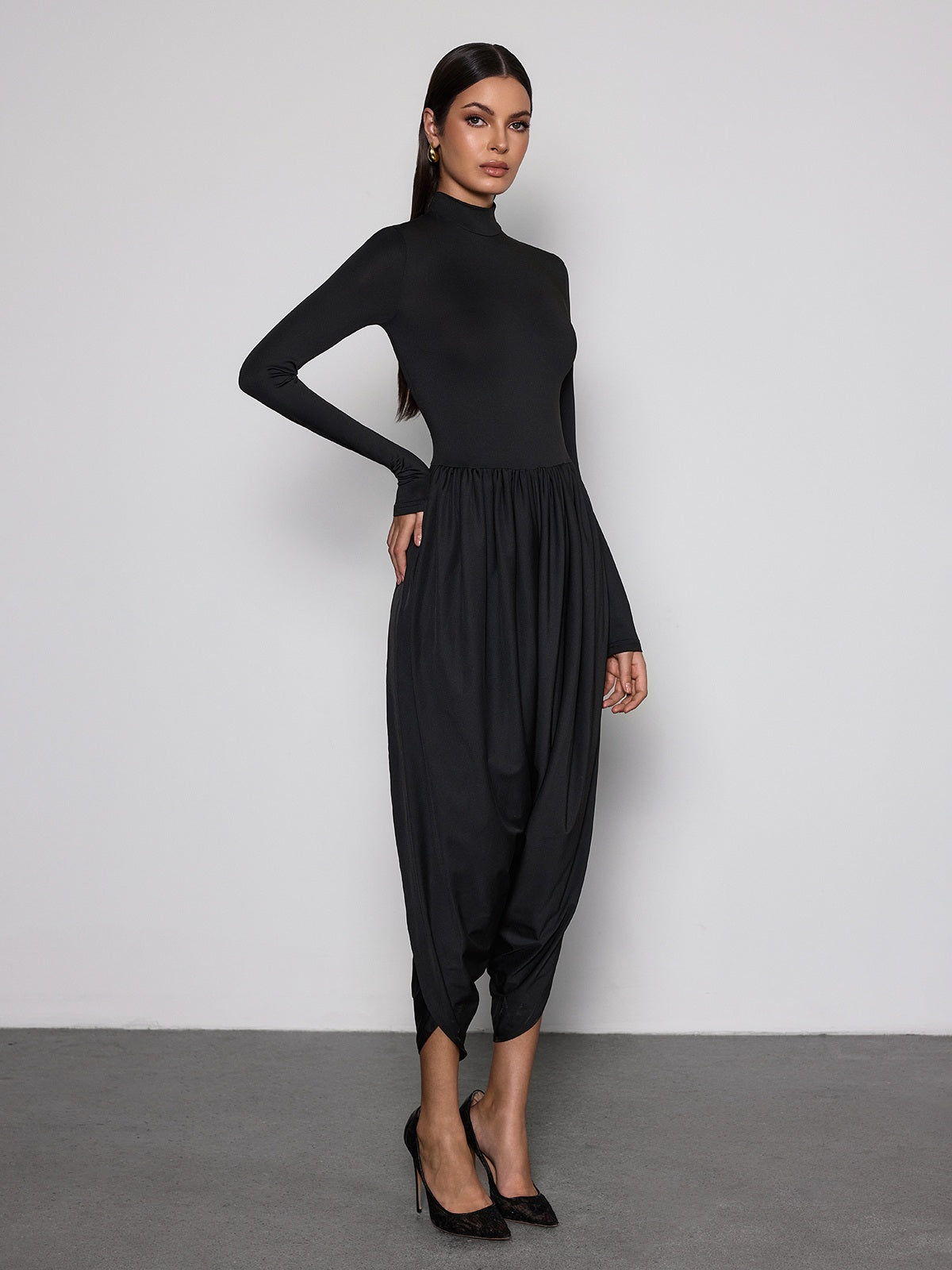 Laurien Long Sleeve Ruched Jumpsuit In Black
