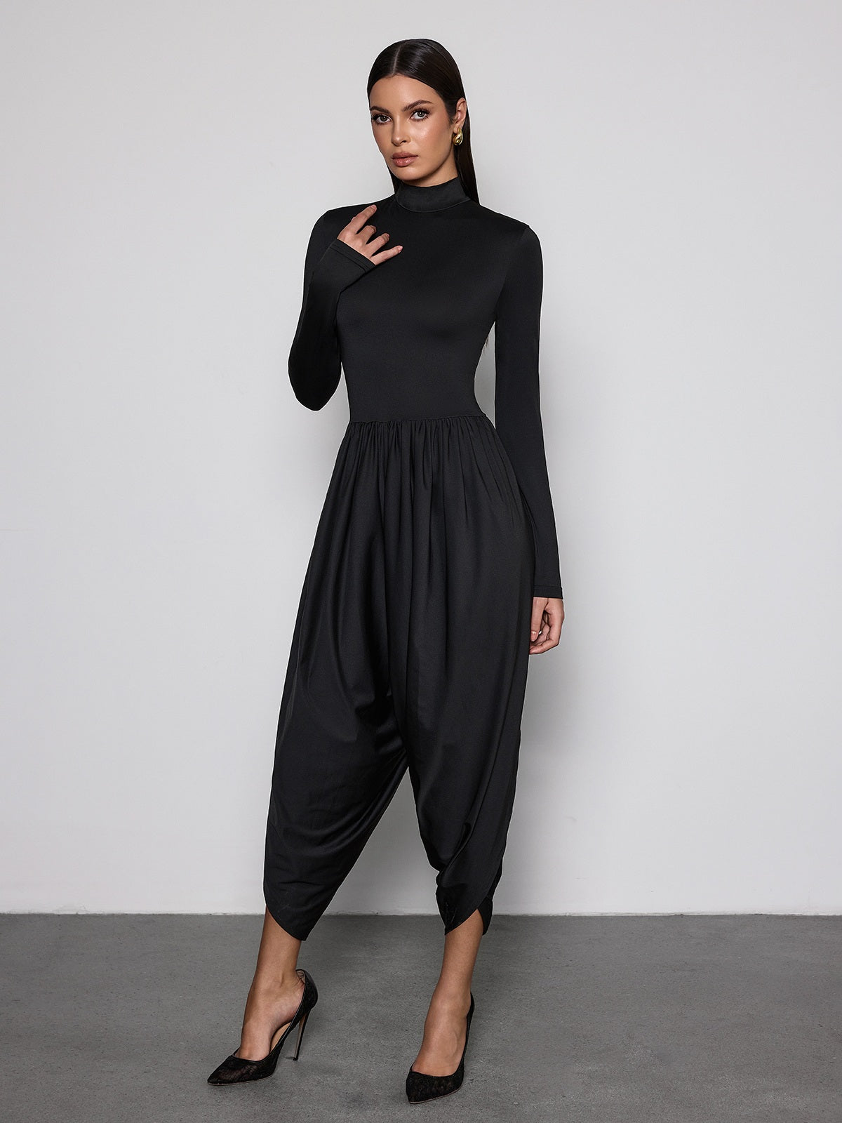 Laurien Long Sleeve Ruched Jumpsuit In Black