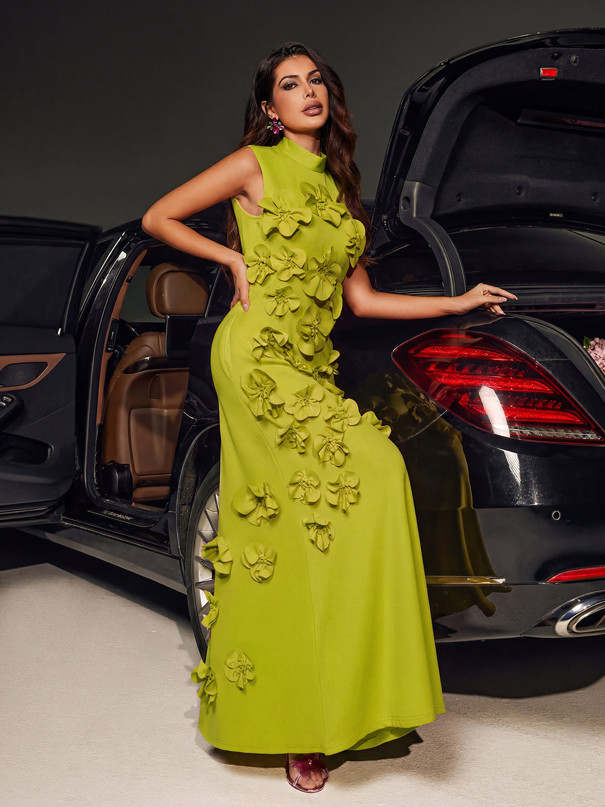 Liluri Sleeveless Flower Maxi Dress In Chartreuse