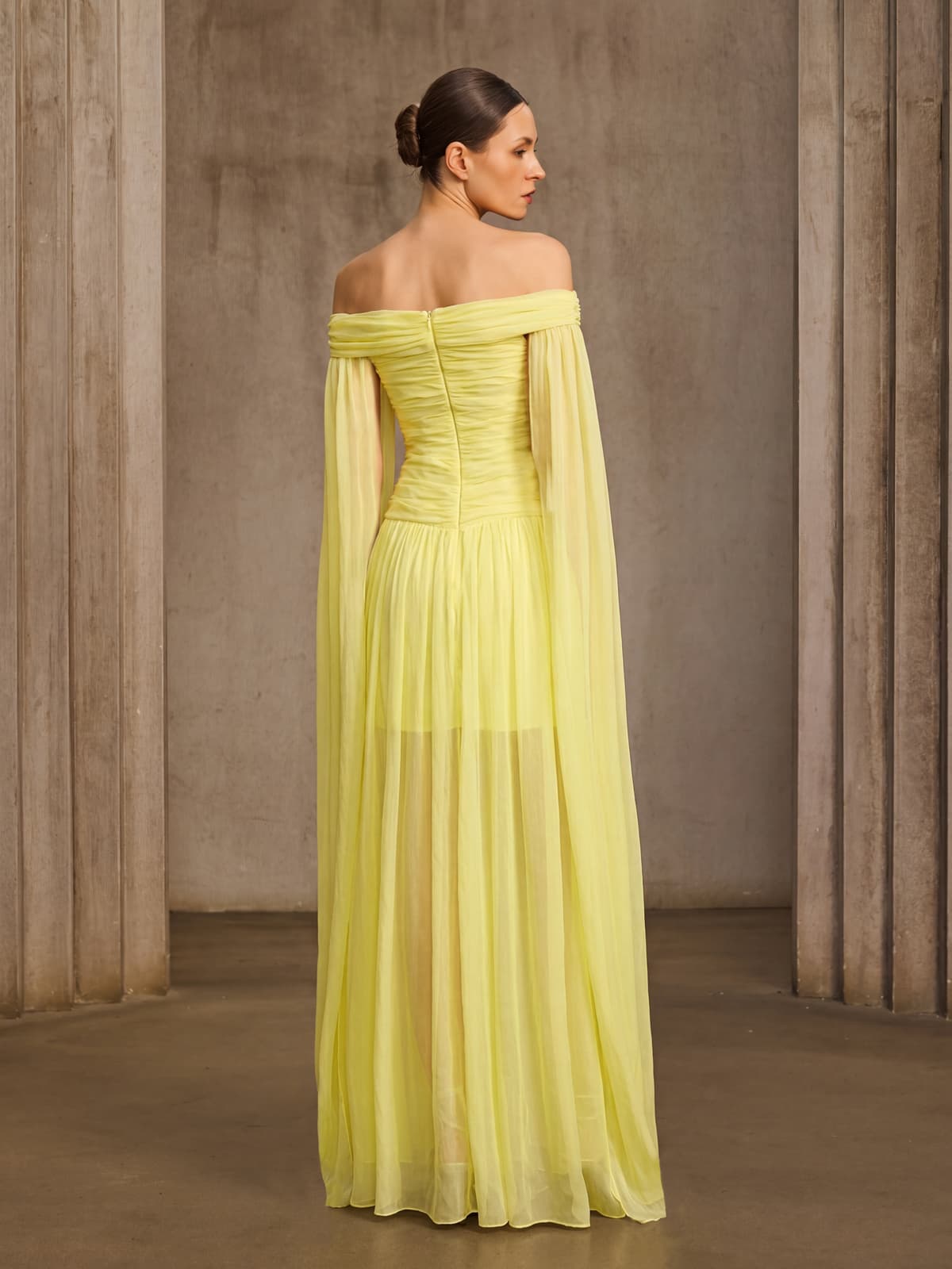 Lirak Off Shoulder Twisted Ruched Maxi Dress