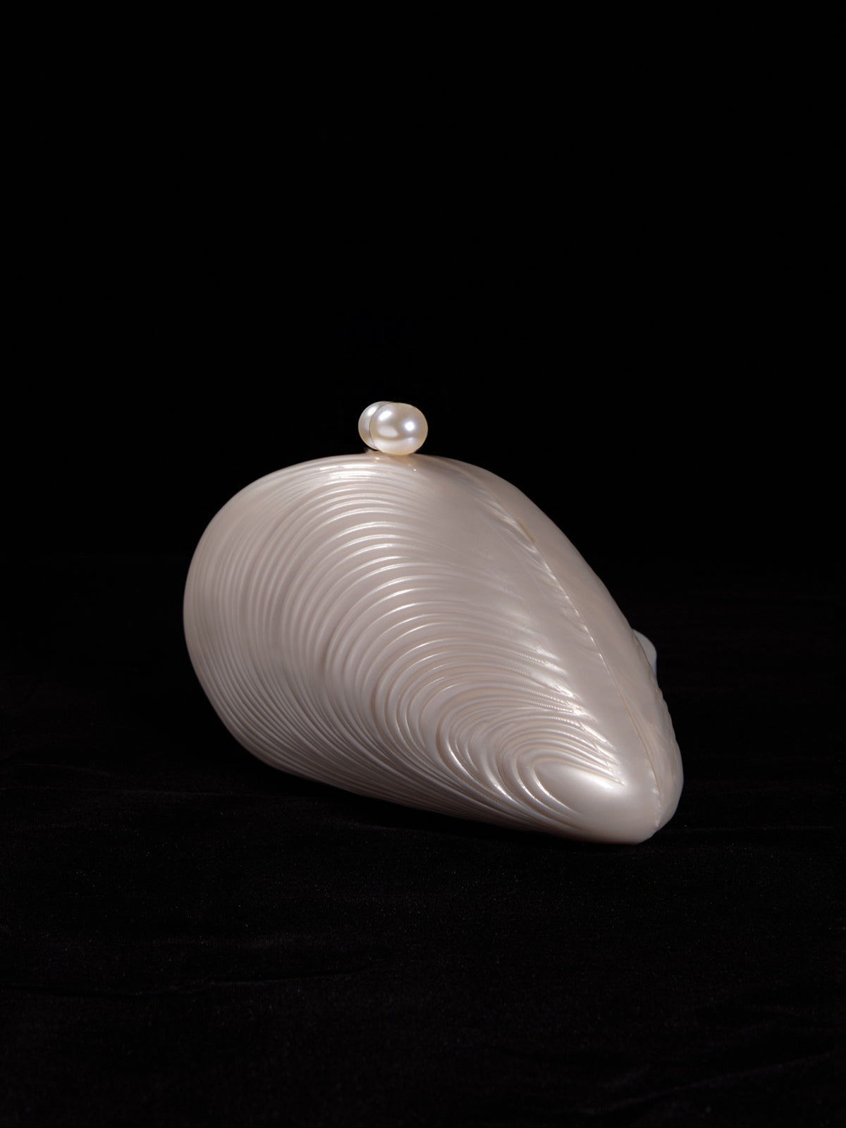 Mahin Seashell Convertible Clutch