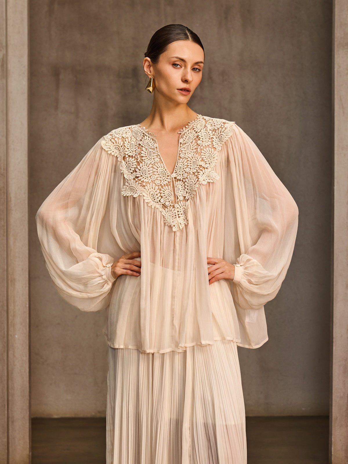 Melythic V Neck Pleated Skirt Set
