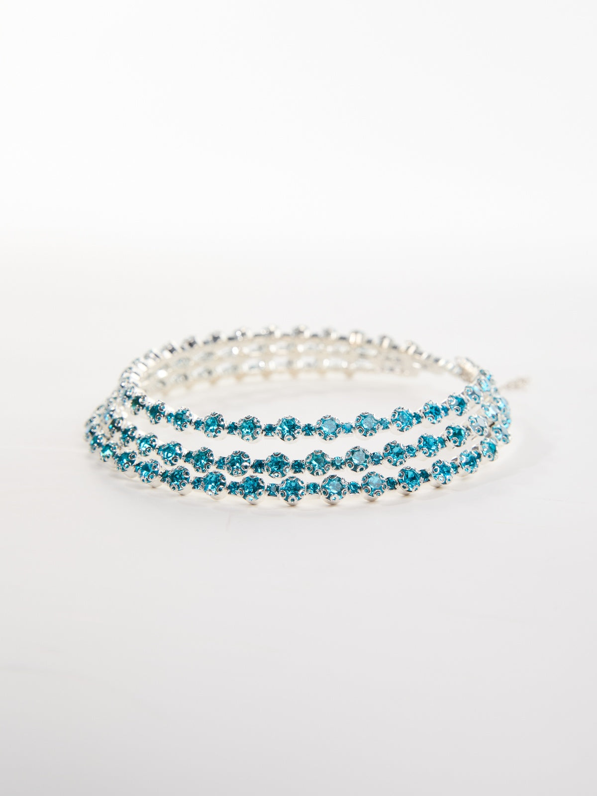 Oaelira Layered Crystal Necklace