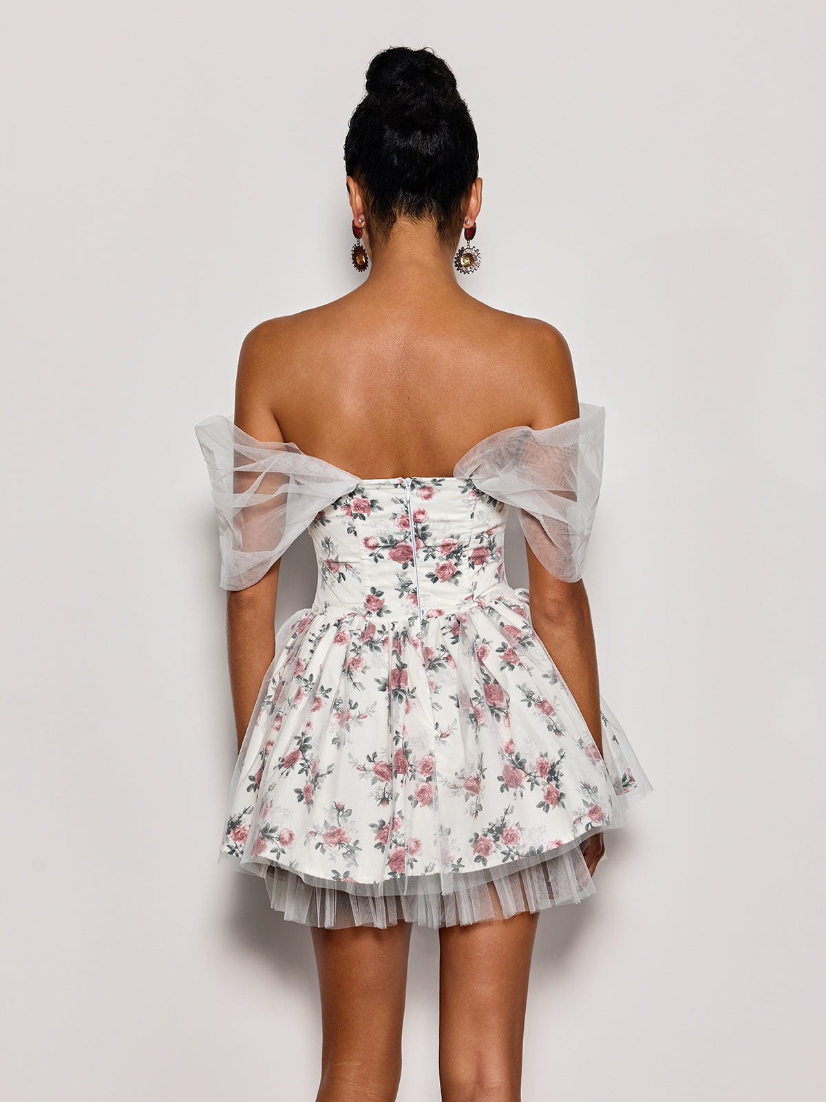Quaris Off Shoulder Flower Tulle Mini Dress In White
