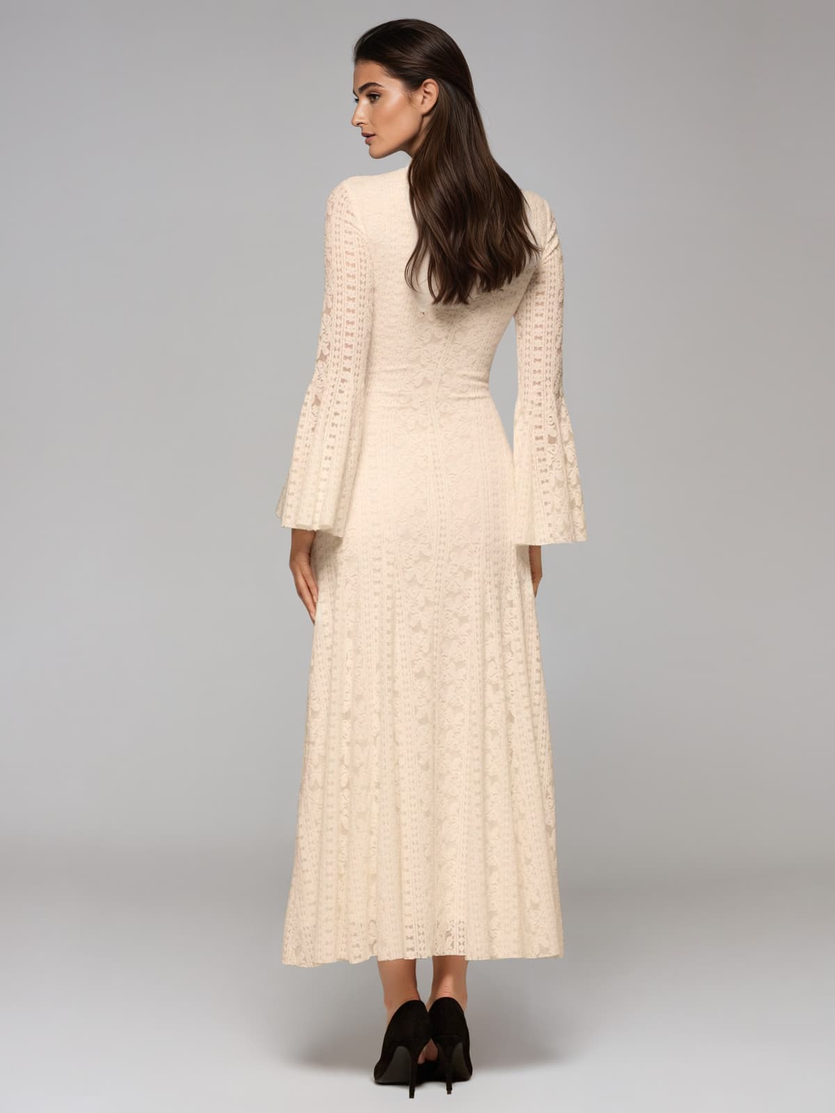 Quenthar Long Sleeve Flared Maxi Dress