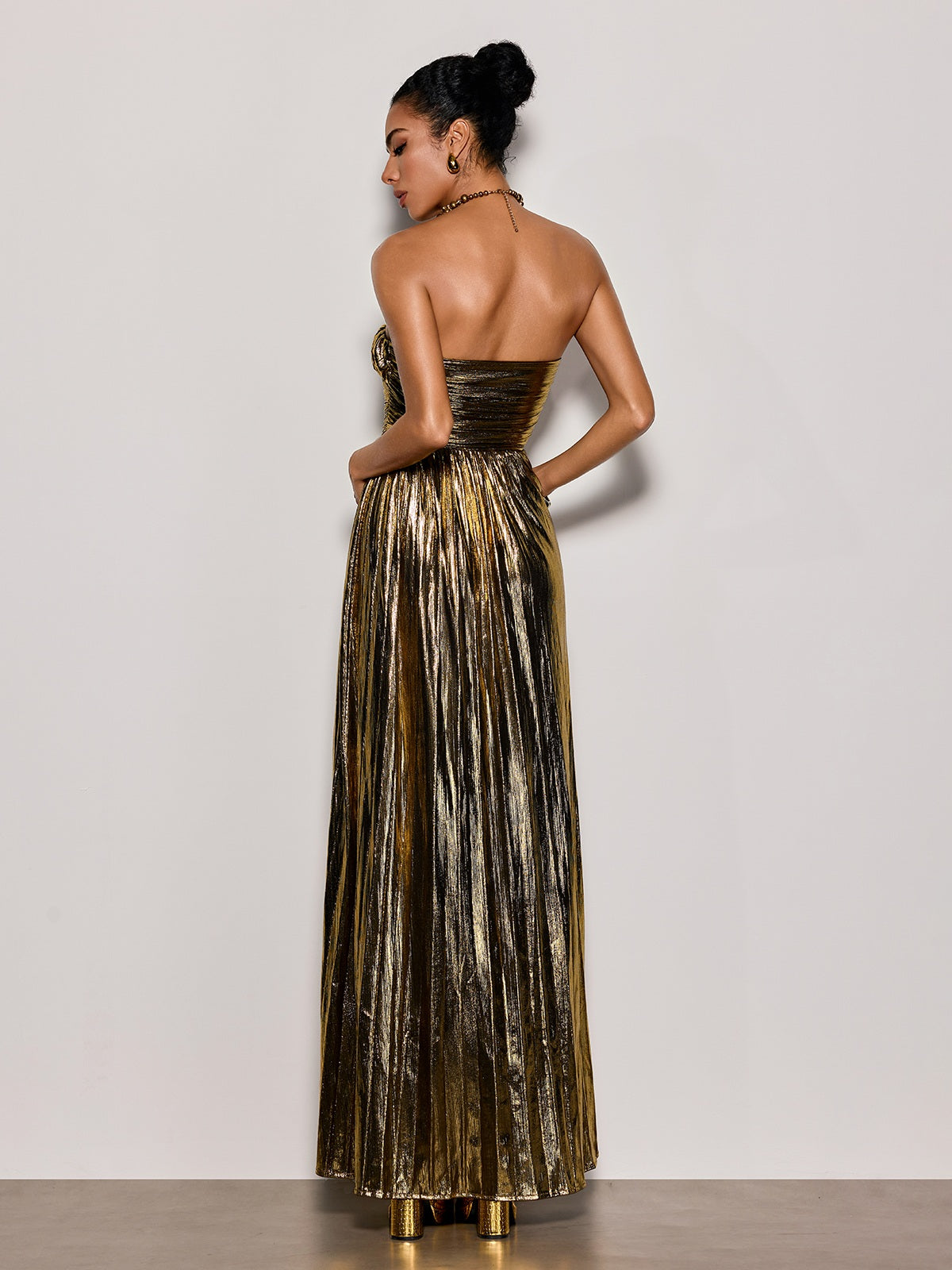 Quvory Strapless Split Metallic Maxi Dress In Gold