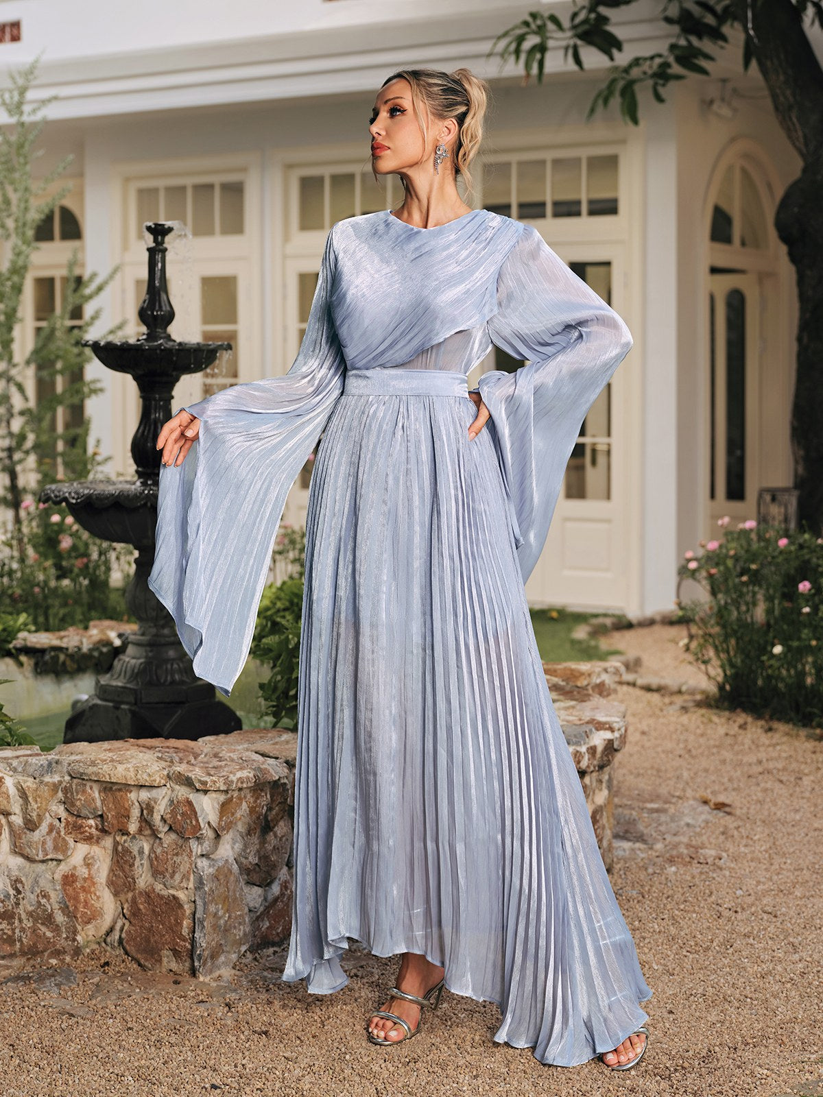 Rhory Long Sleeve Pleated Dress In Blue