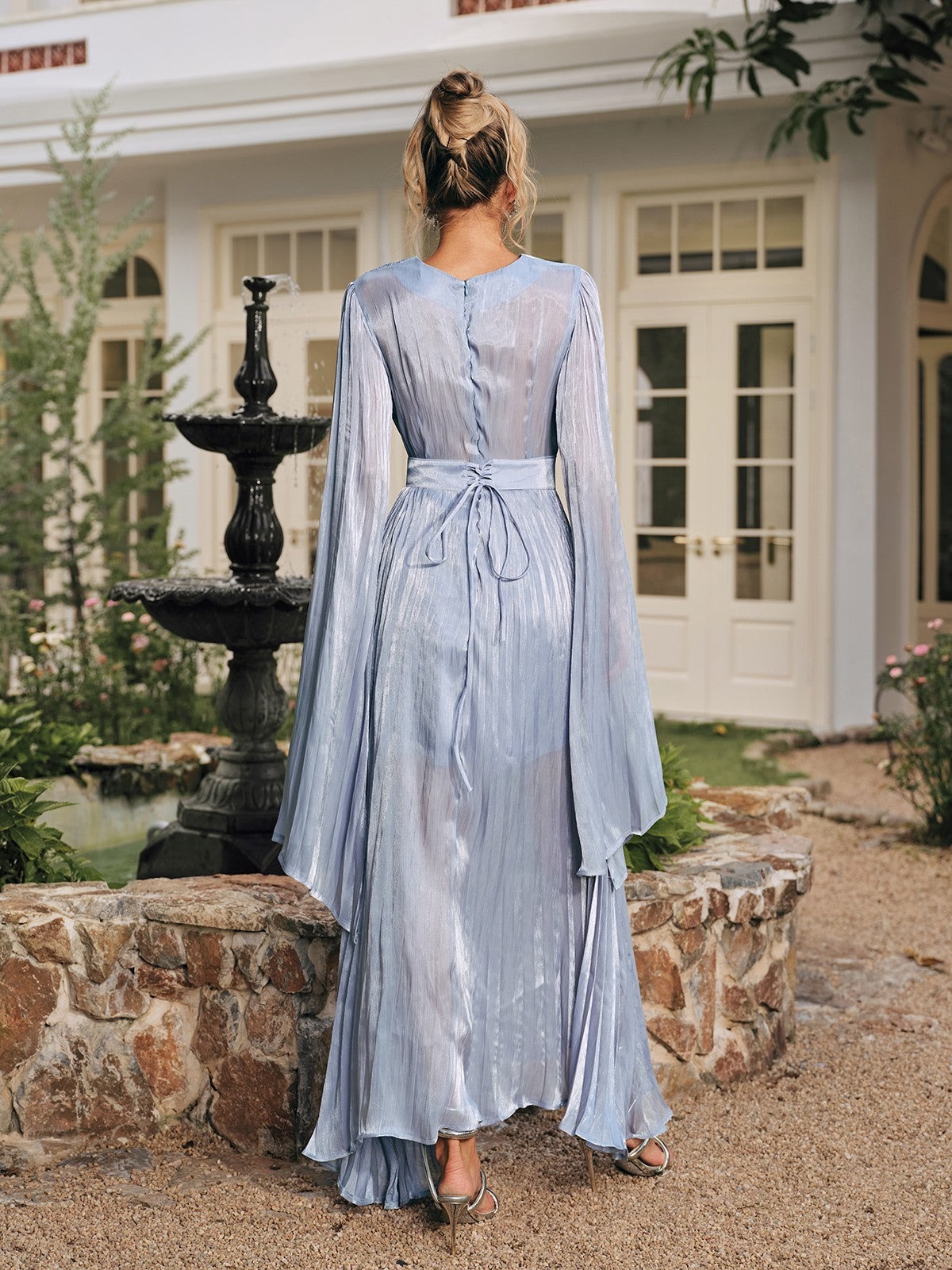 Rhory Long Sleeve Pleated Dress In Blue