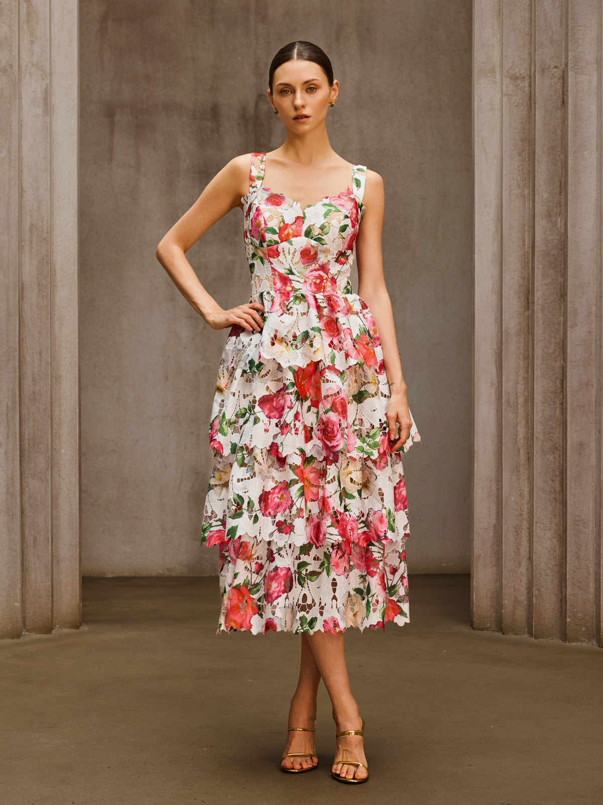 Teryxon U Neck Floral Tiered Midi Dress