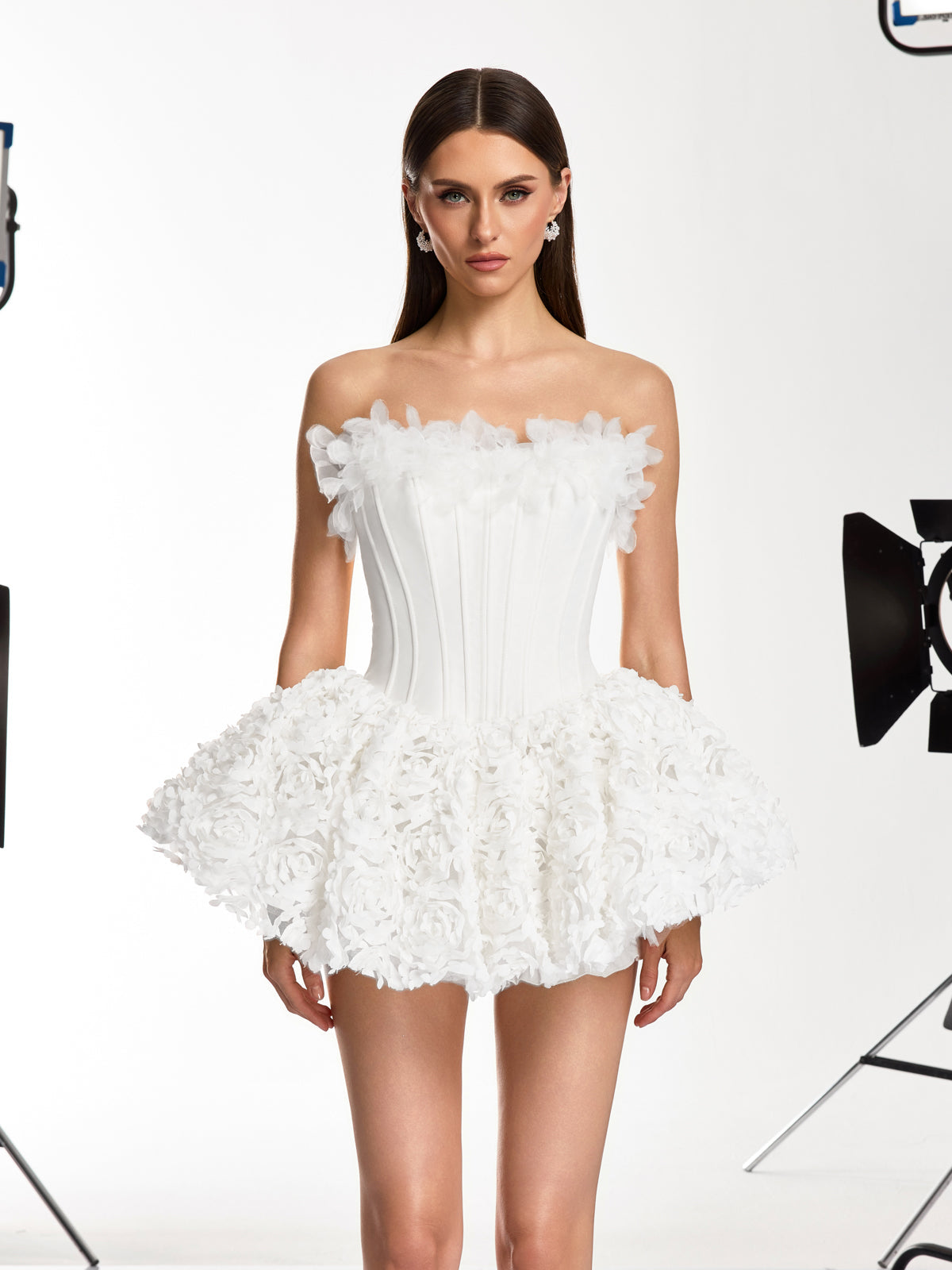 Ulthar Strapless Flower Mini Dress In White